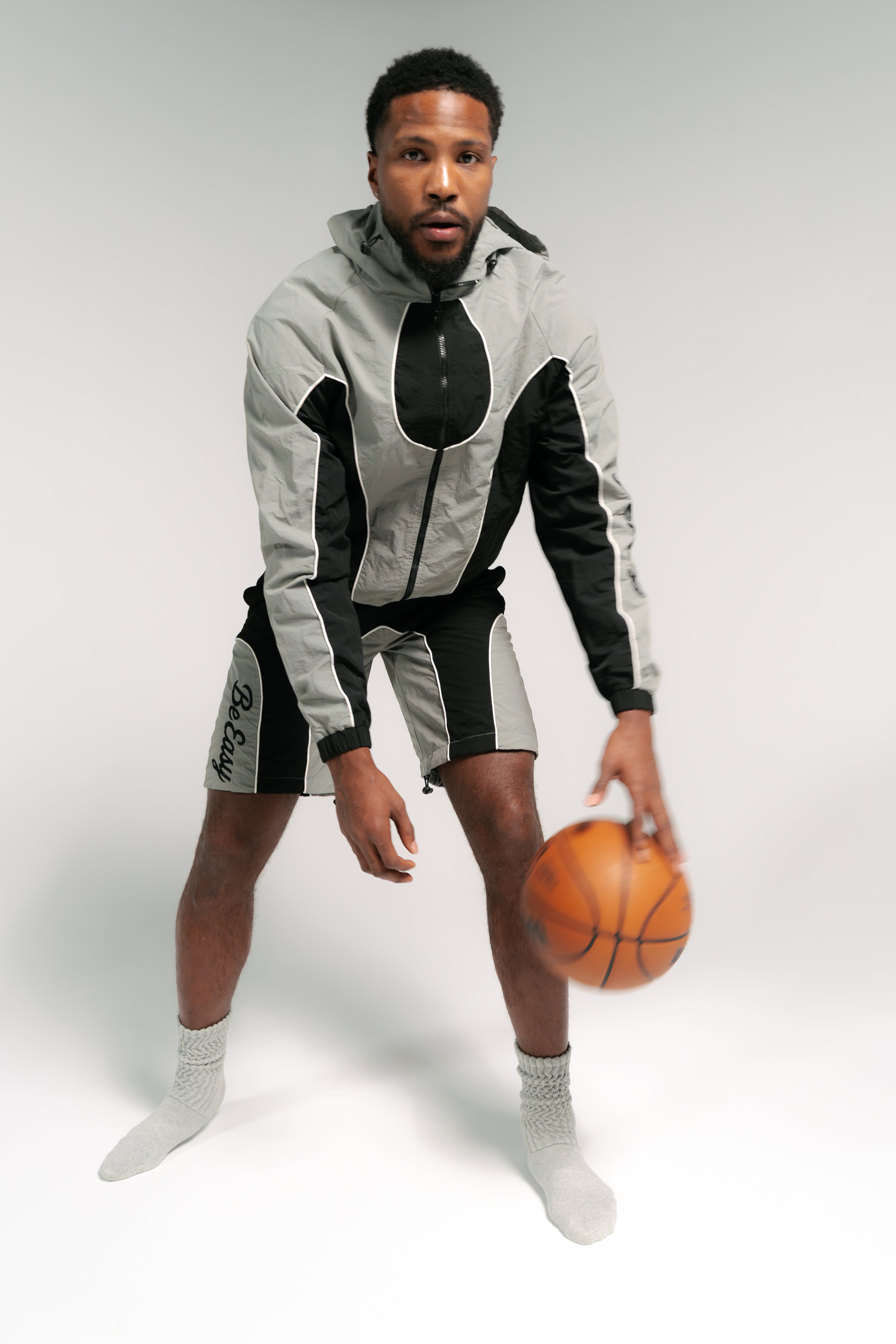 BE EASY “RETRO” WINDBREAKER