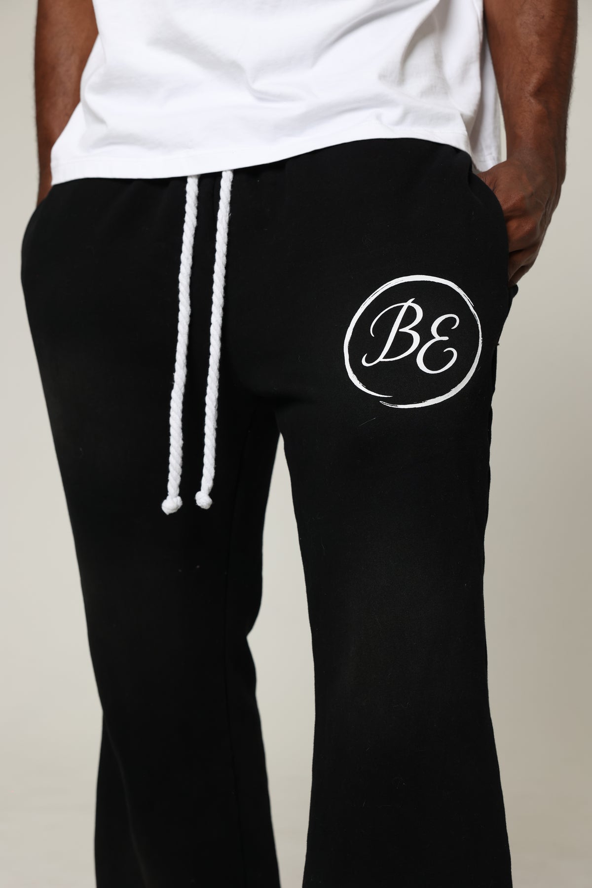 BE EASY “BLACK STORM” SWEATPANTS