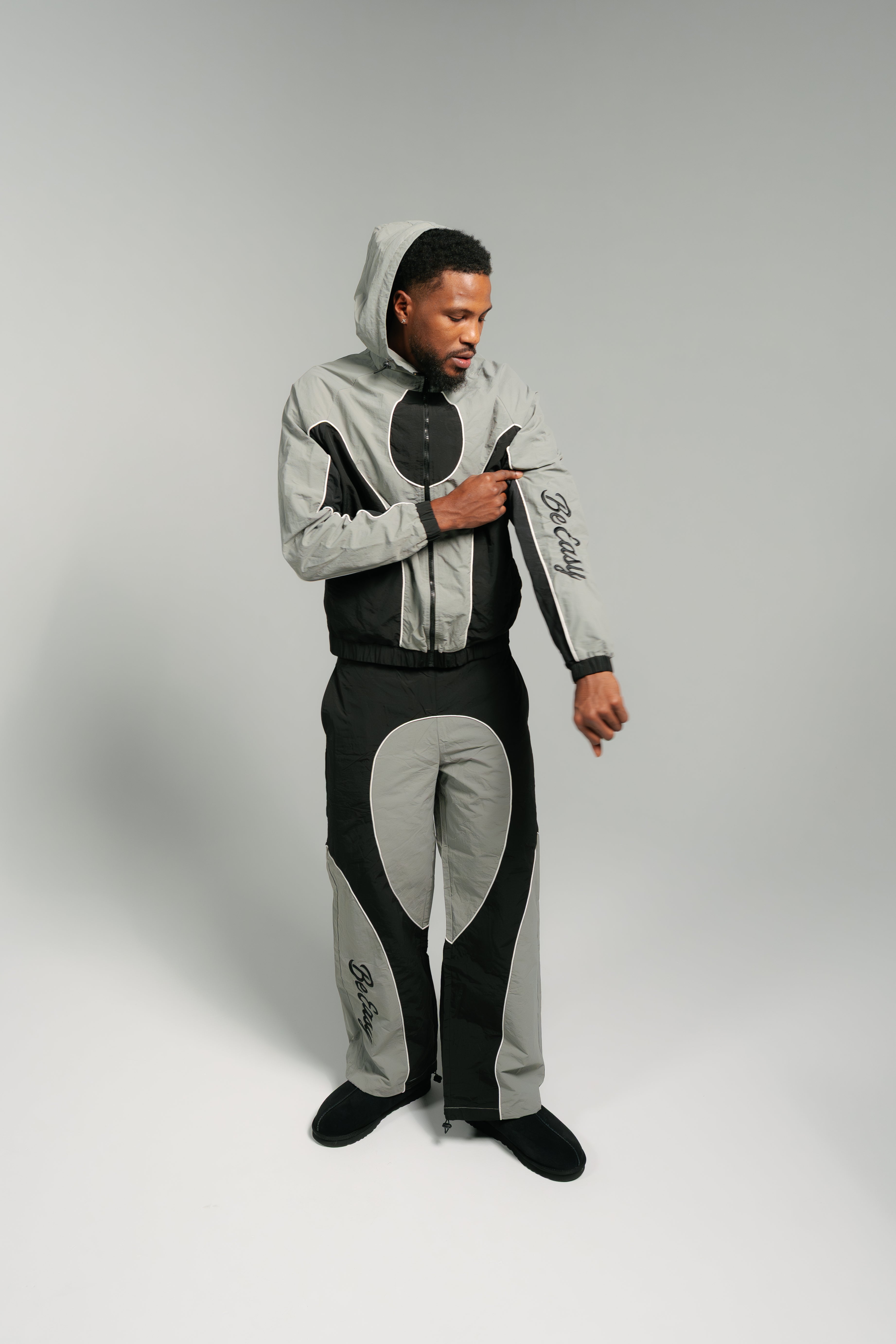 BE EASY “RETRO” WINDBREAKER