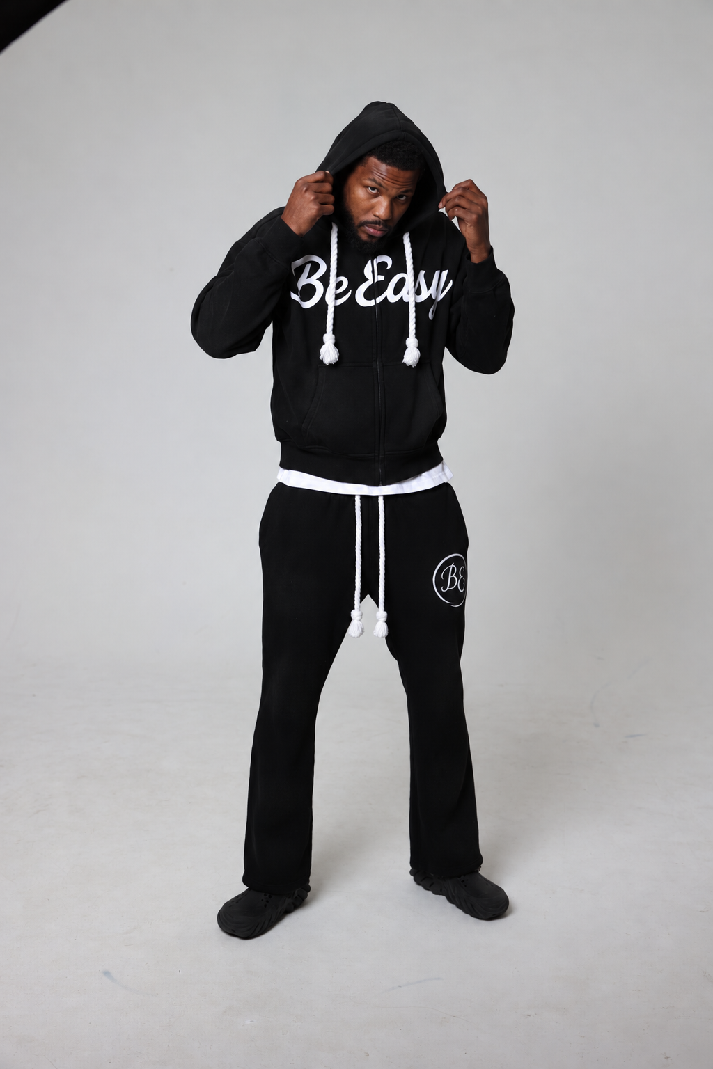BE EASY “BLACK STORM” HOODIE